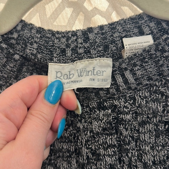 ❄️ Vintage Rob Winter Sweater - Picture 4 of 4